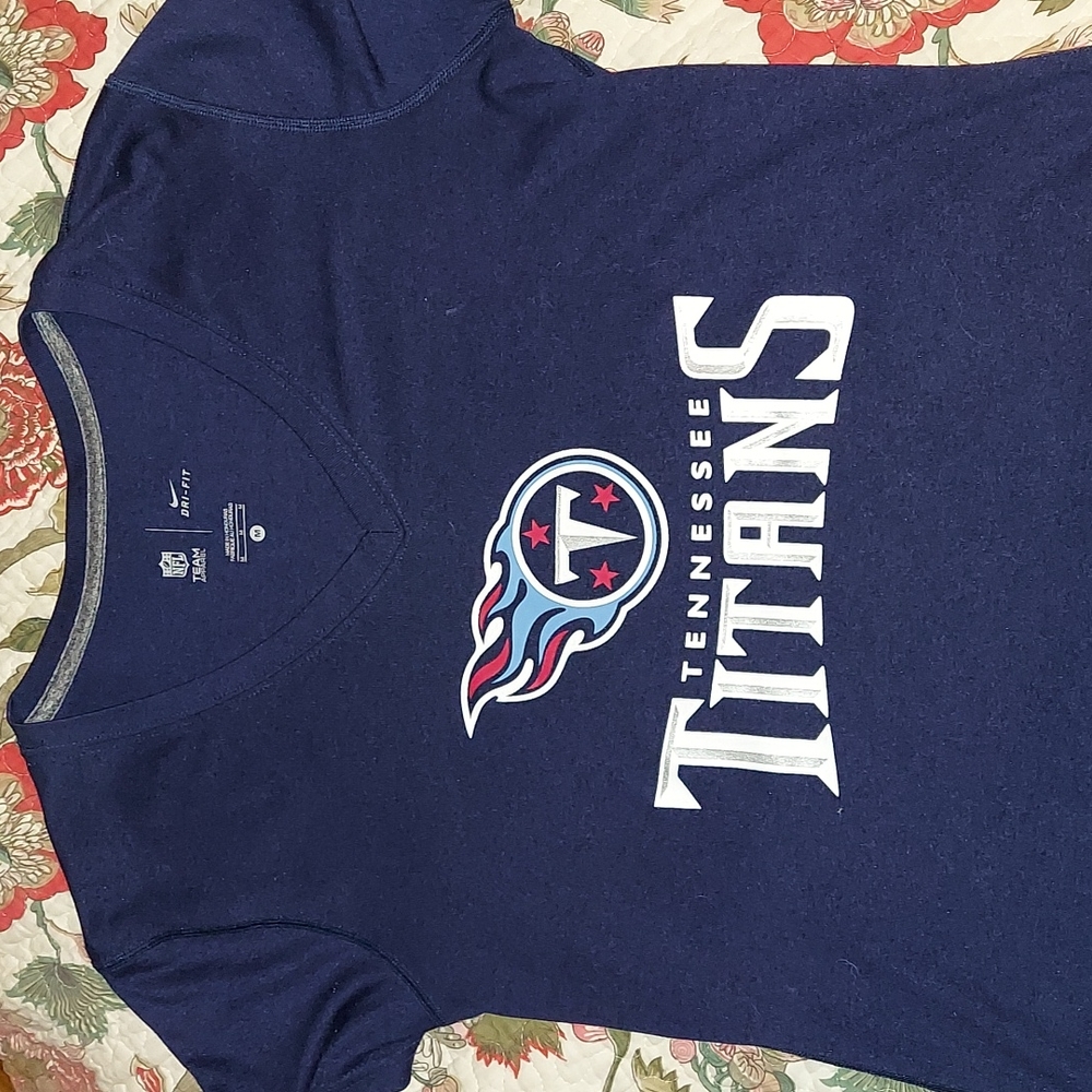 NFL TN TITANS blue Nike Dri Fit T-shirt Size M